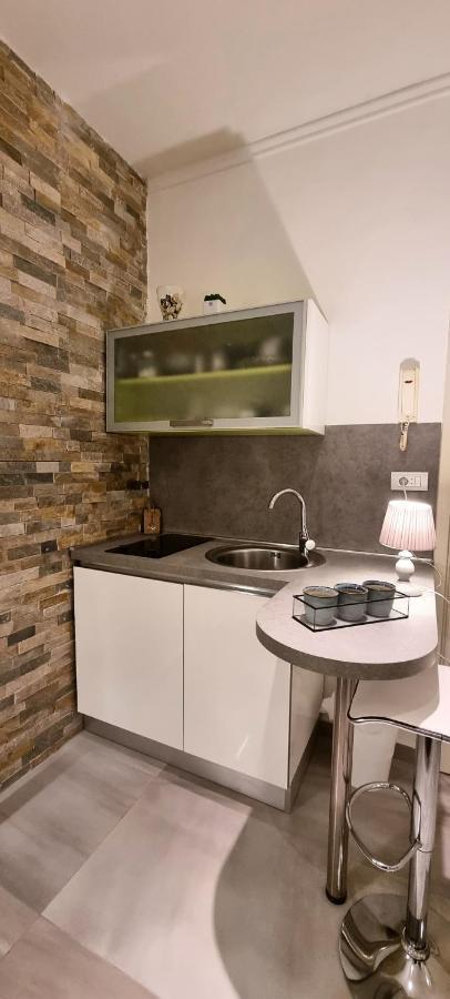 Apartment Amfiteatar Pula Exteriör bild